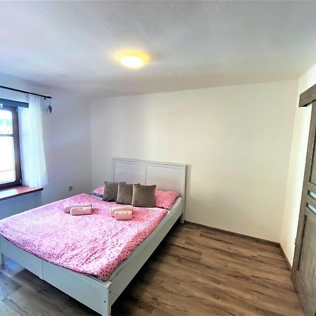 Apartman プラハティツェ エクステリア 写真