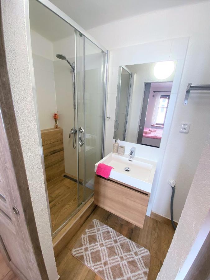 Apartman プラハティツェ エクステリア 写真