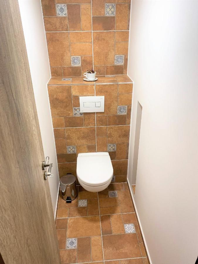 Apartman プラハティツェ エクステリア 写真