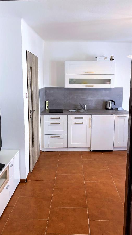 Apartman プラハティツェ エクステリア 写真